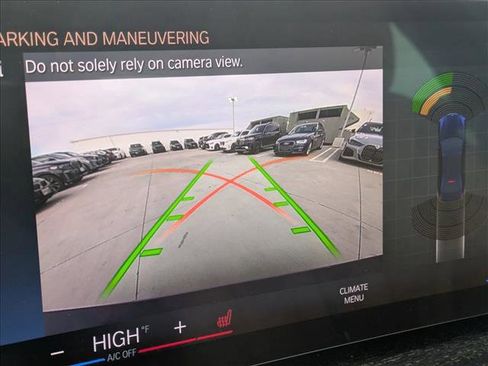 Used 2023 BMW 330i xDrive Sedan w/ Premium Package image 14