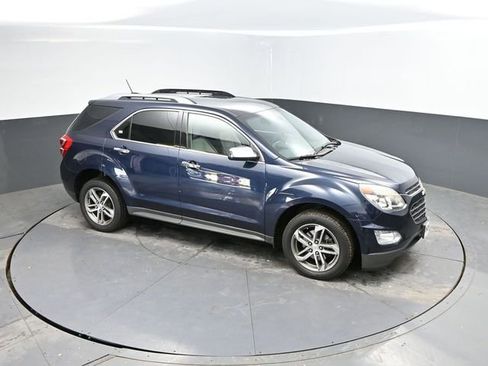 Used 2017 Chevrolet Equinox Premier w/ Enhanced Convenience Package FWD image 24