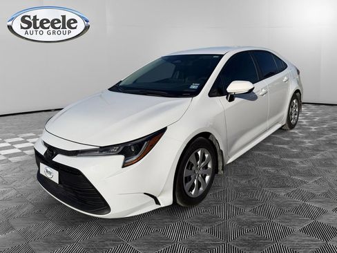 Used 2024 Toyota Corolla LE image 1