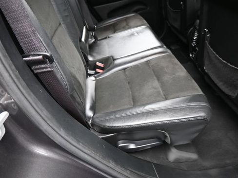 Used 2019 Jeep Grand Cherokee Altitude image 33