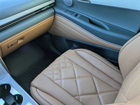 Used 2025 Genesis GV80 3.5T Prestige image 16