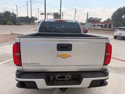 Used 2016 Chevrolet Colorado Z71 AWD/4WD image 4