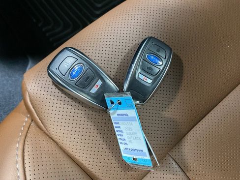 Used 2025 Subaru Outback Touring XT image 43