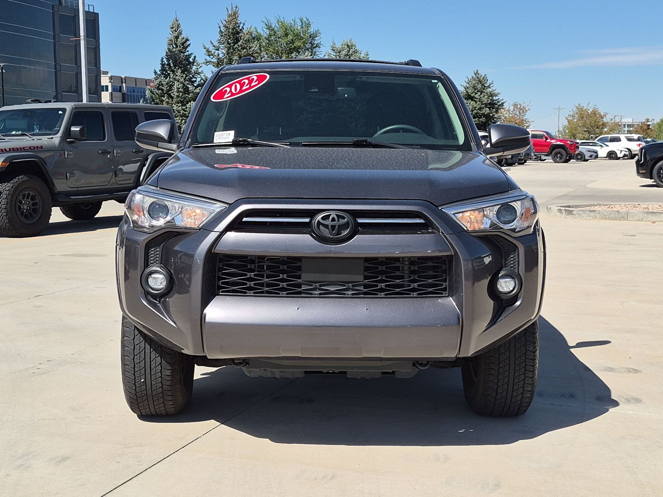 Used 2022 Toyota 4Runner SR5 AWD/4WD image 9
