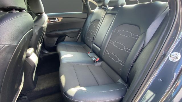 Used 2023 Kia Forte GT-Line w/ GT-Line Premium Package FWD image 24