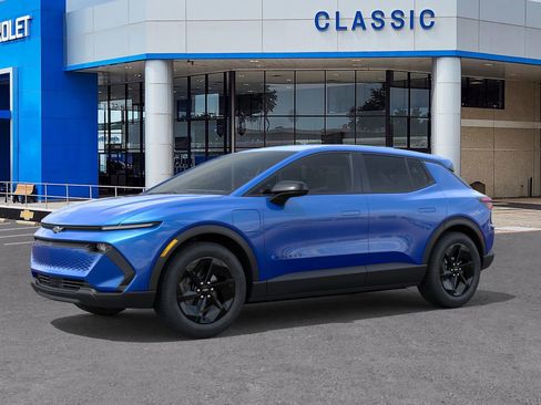 New 2026 Chevrolet Equinox EV LT image 2