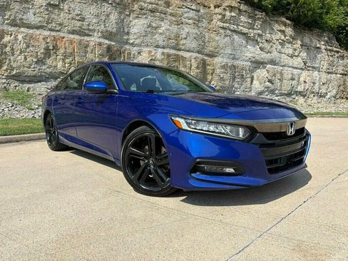 Used 2018 Honda Accord Sport image 10