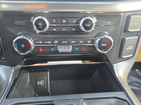 Certified 2022 Ford F150 Lariat AWD/4WD image 11