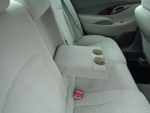 Used 2013 Buick LaCrosse FWD image 17