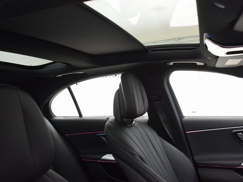 New 2026 Mercedes-Benz E 450 4MATIC Sedan image 17