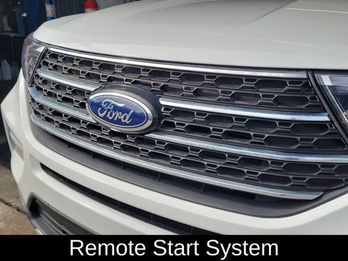 Used 2023 Ford Explorer XLT w/ Equipment Group 202A AWD/4WD image 5