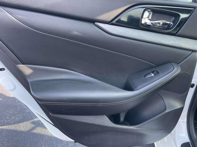 Used 2016 Nissan Maxima 3.5 SV FWD image 11