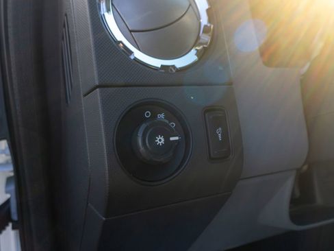 Used 2015 Ford F250 XLT w/ XLT Interior Package image 20