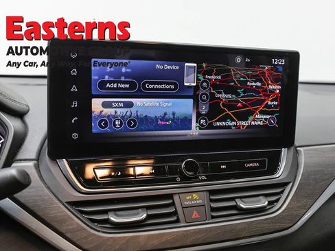 Used 2023 Nissan Altima 2.5 SL FWD image 19