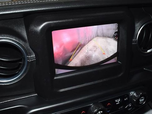 Certified 2020 Jeep Wrangler Unlimited Sahara w/ LED Lighting Group image 14