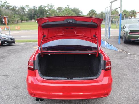 Used 2016 Volkswagen Jetta Sport image 19