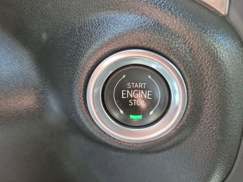 Used 2023 Chevrolet Silverado 1500 Custom AWD/4WD image 34