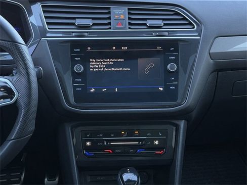 Used 2023 Volkswagen Tiguan SE R-Line image 16