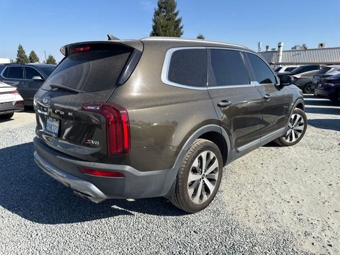 Used 2021 Kia Telluride S FWD image 5