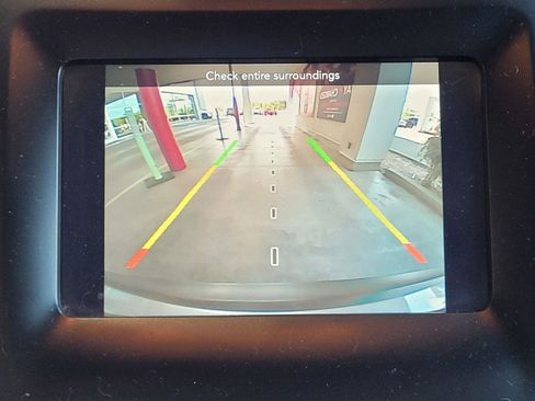 Used 2019 Jeep Cherokee Latitude w/ Popular Appearance Group FWD image 14