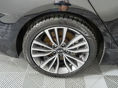 Used 2018 Kia Stinger Premium RWD image 30
