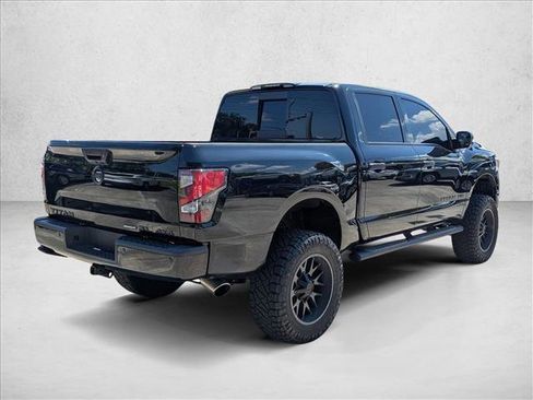 Used 2019 Nissan Titan SL w/ Midnight Edition AWD/4WD image 5