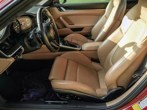 Used 2021 Porsche 911 Carrera S RWD image 31