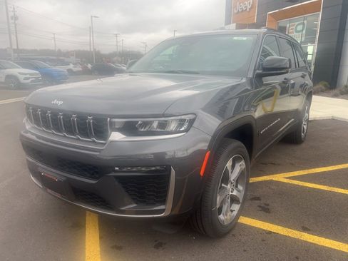 New 2026 Jeep Grand Cherokee L Limited AWD/4WD image 7