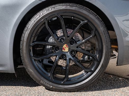 Used 2025 Porsche 718 Cayman image 18