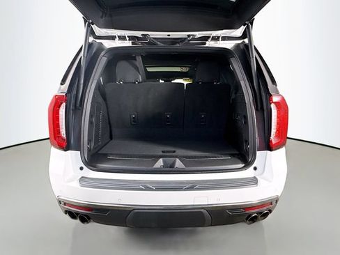 Used 2023 GMC Yukon AT4 w/ AT4 Premium Package AWD/4WD image 30