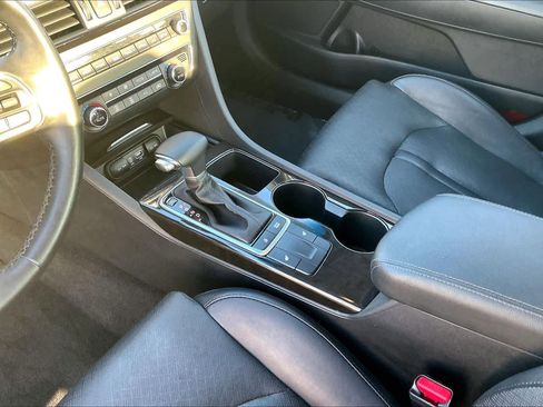 Used 2017 Kia Optima EX image 19