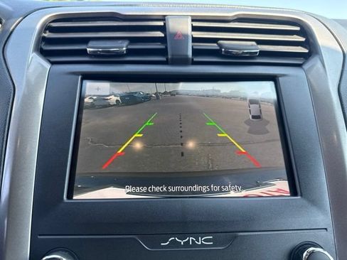 Used 2019 Ford Fusion SEL FWD image 32