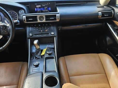 Used 2015 Lexus IS 250 w/ Premium Package RWD image 12