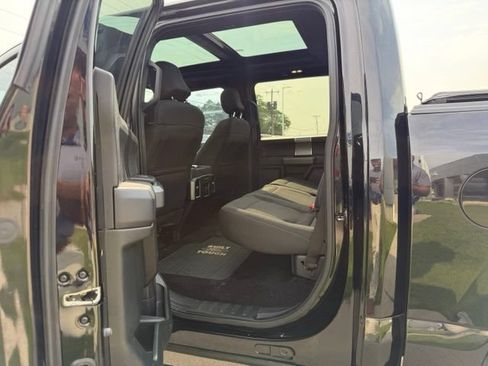 Used 2016 Ford F150 XLT w/ Equipment Group 302A Luxury AWD/4WD image 15