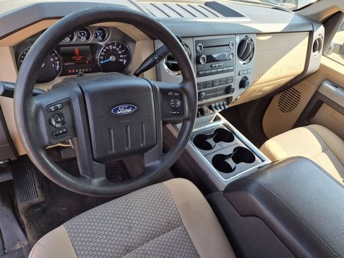 Used 2016 Ford F250 XLT w/ XLT Value Package AWD/4WD image 12