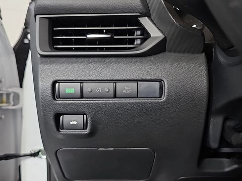 Certified 2025 Nissan Sentra S FWD image 24