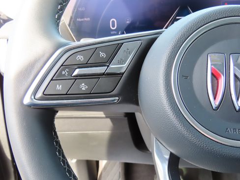 Used 2025 Buick Envision Preferred image 30