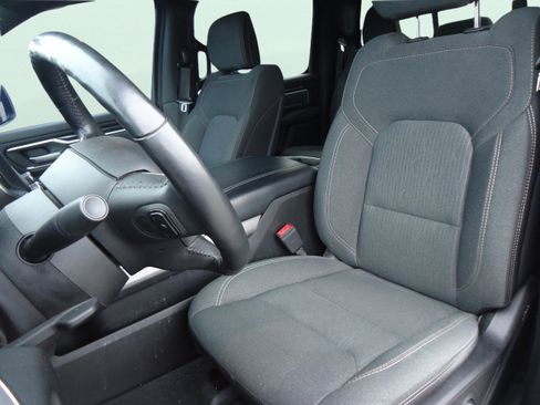 Used 2019 RAM 1500 Big Horn image 25