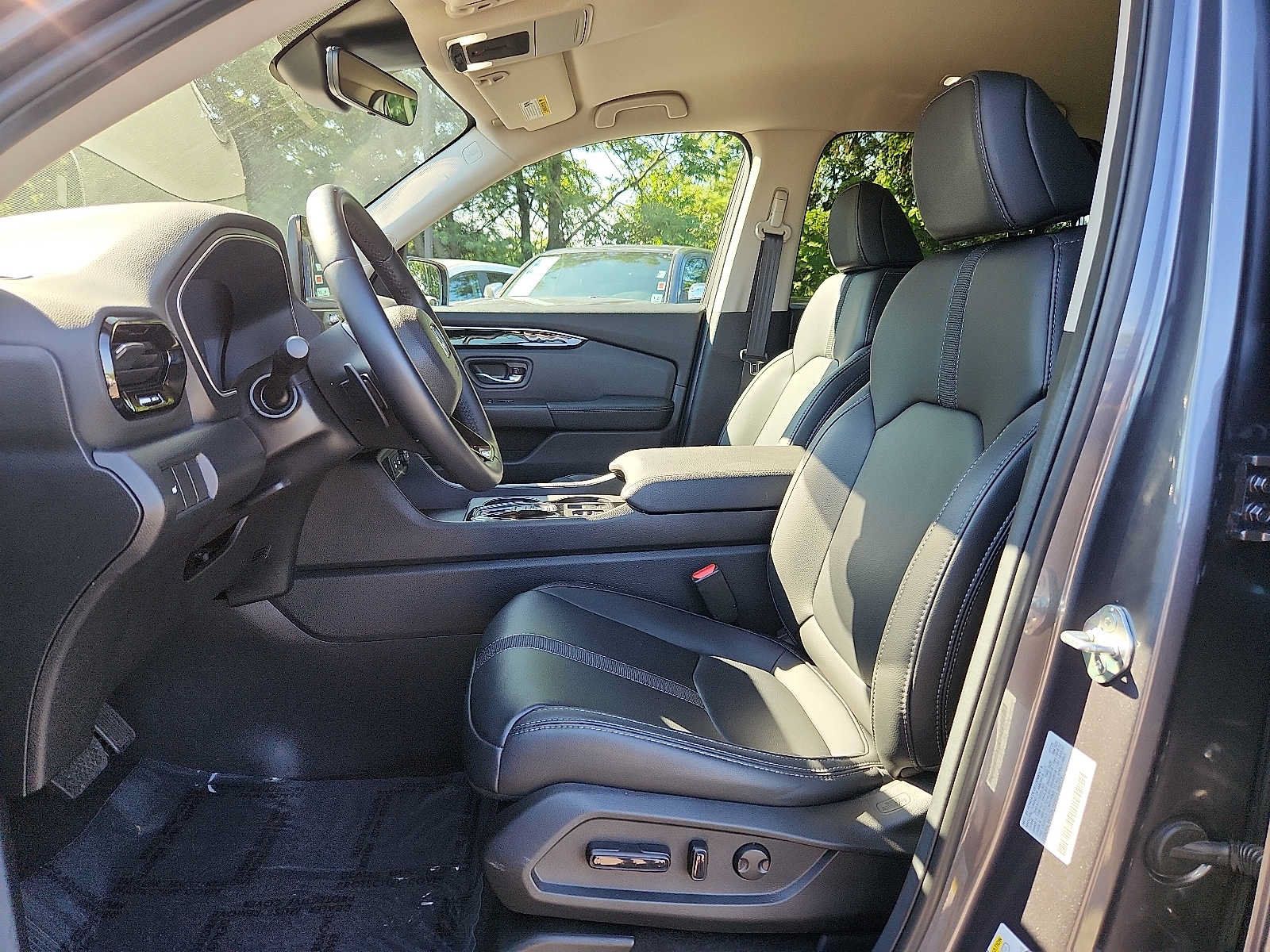 Certified 2026 Honda Passport RTL image 13