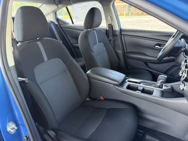 Used 2025 Nissan Sentra SV FWD image 36