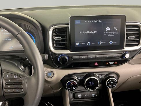 Certified 2026 Hyundai Venue SEL FWD image 9