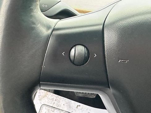 Used 2017 Tesla Model 3 Long Range image 27