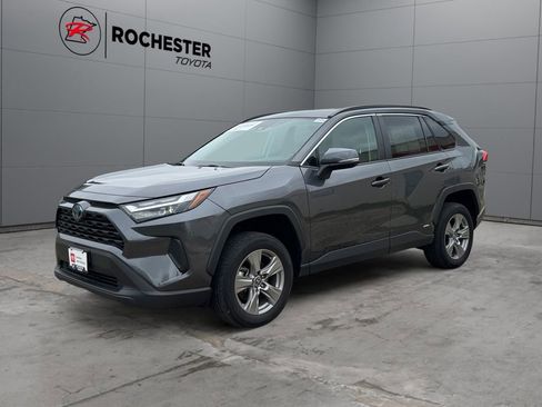 Certified 2023 Toyota RAV4 XLE AWD/4WD image 7