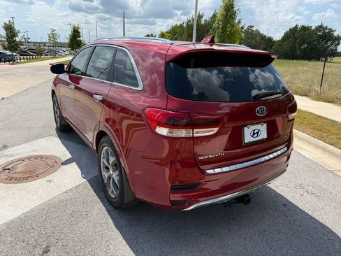 Used 2018 Kia Sorento SX image 7