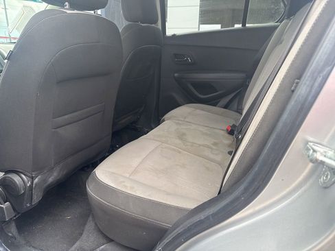 Used 2015 Chevrolet Trax LT w/ LT Sun and Sound Package image 13