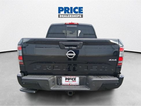New 2026 Nissan Frontier SV w/ Tow Package AWD/4WD image 6