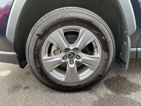 Used 2023 Toyota RAV4 XLE image 31