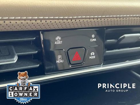 Used 2024 Volkswagen Atlas Cross Sport SE w/ Panoramic Sunroof Package FWD image 27