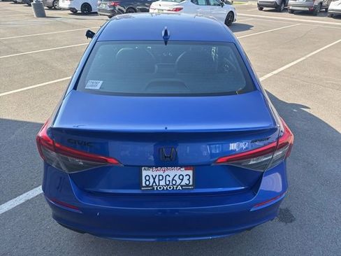 Used 2022 Honda Civic Sport image 11