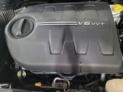 Used 2022 Jeep Cherokee Limited image 30